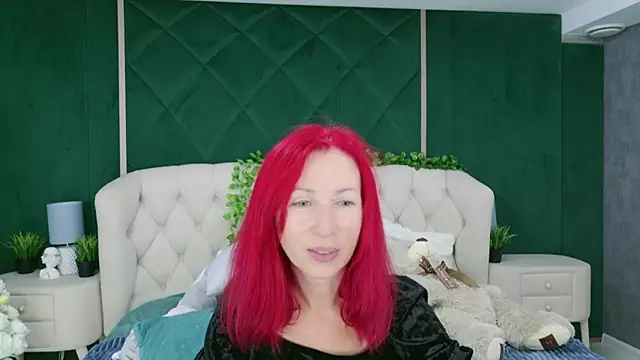Snapshot of Sofia_Lix chatting on 09.18.25 Sofia Lix online show from 09.18.25