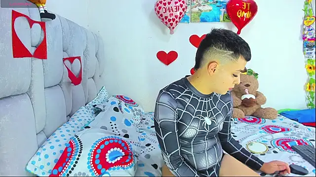 Snapshot of christopher_Hot chatting on 02.17.26 christopher Hot online show from 02.17.26