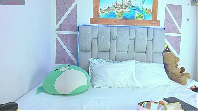 Snapshot of christopher_Hot chatting on 02.25.26 christopher Hot online show from 02.25.26