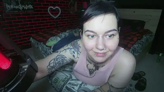 Snapshot of MessalinaOfficial chatting on 09.14.25 MessalinaOfficial online show from 09.14.25