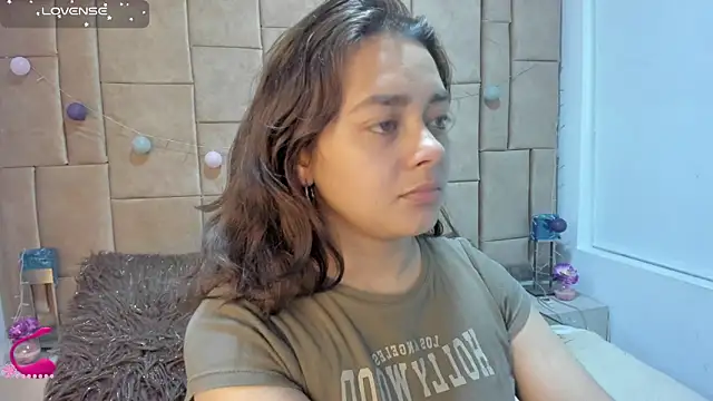 Snapshot of ambar_69_ chatting on 10.28.25 ambar 69 online show from 10.28.25