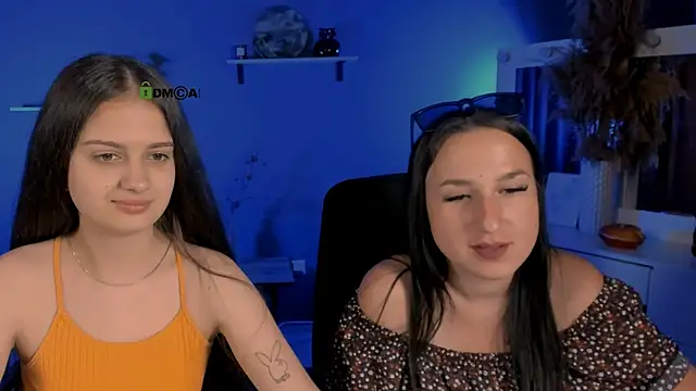 Snapshot of alma_black chatting on 09.09.25 alma black online show from 09.09.25