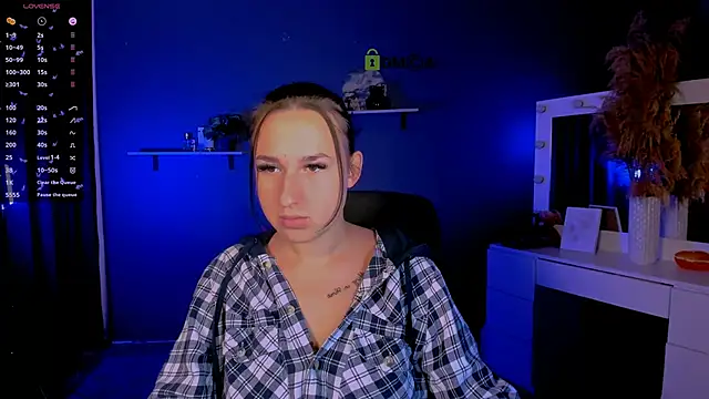 Snapshot of alma_black chatting on 09.15.25 alma black online show from 09.15.25