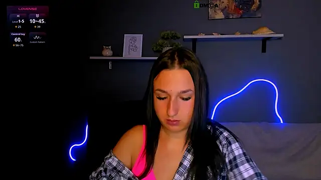 Snapshot of alma_black chatting on 09.16.25 alma black online show from 09.16.25