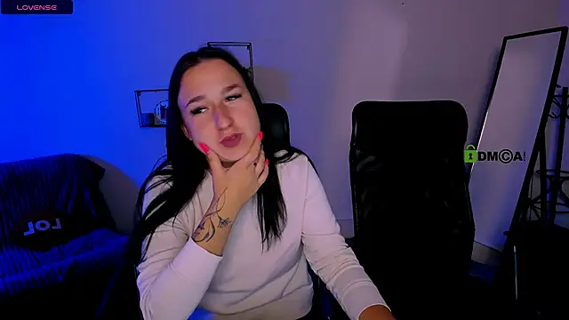 Snapshot of alma_black chatting on 09.22.25 alma black online show from 09.22.25