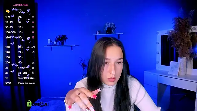 Snapshot of alma_black chatting on 10.02.25 alma black online show from 10.02.25