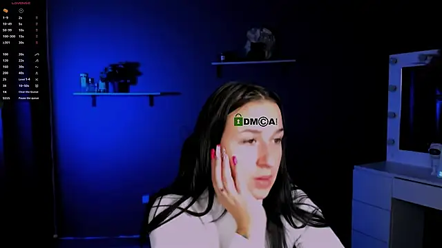 Snapshot of alma_black chatting on 10.07.25 alma black online show from 10.07.25