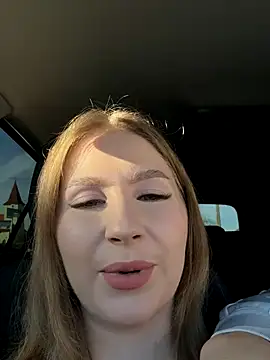 tinyolha online show from 10.19.25