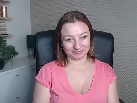angelaSamt online show from 10.27.25