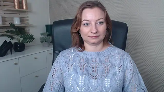 angelaSamt online show from 11.13.25