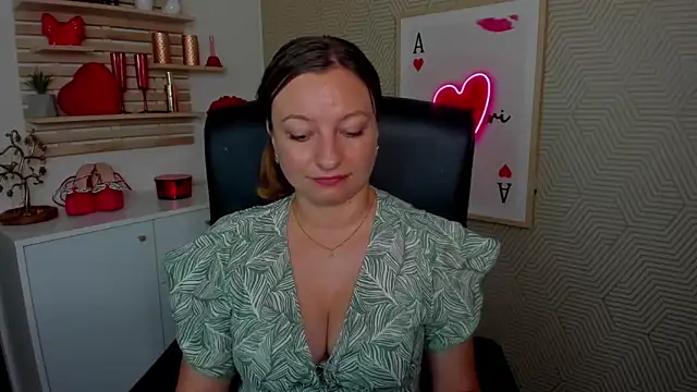 Snapshot of angelaSamt chatting on 06.30.26 angelaSamt online show from 06.30.26