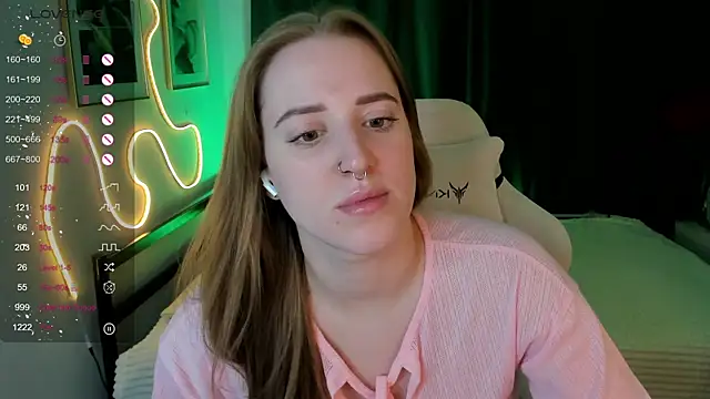 Alice Cire online show from 12.18.25