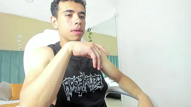 Muscle Scott online show from 09.23.25