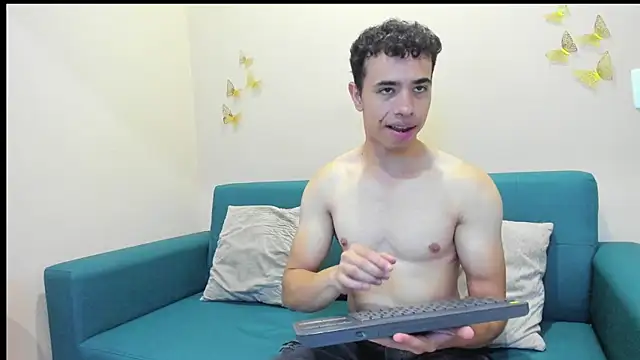 Muscle Scott online show from 10.02.25