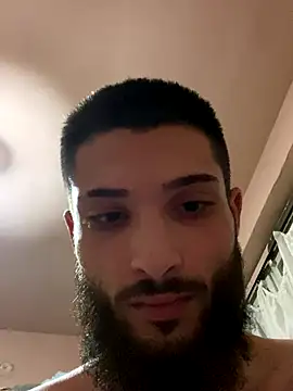 Snapshot of eetme827 chatting on 11.02.25 eetme827 online show from 11.02.25