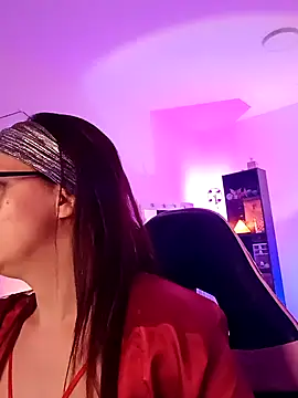 Snapshot of AngelinRedLatina chatting on 04.07.26 AngelinRedLatina online show from 04.07.26