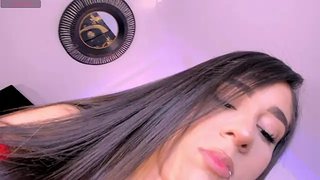 Snapshot of SussyBellX chatting on 02.20.26 SussyBellX online show from 02.20.26