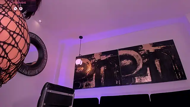 Snapshot of SussyBellX chatting on 02.20.26 SussyBellX online show from 02.20.26