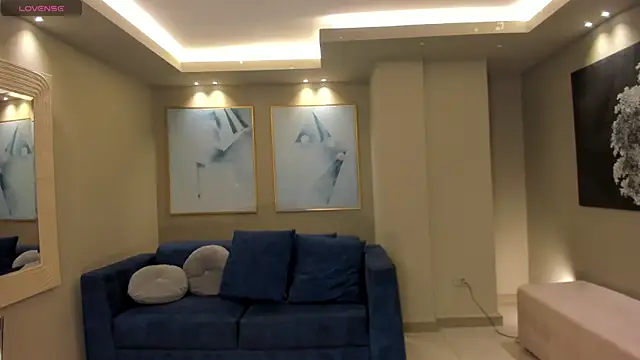 MayaMoretti  online show from 02.14.26