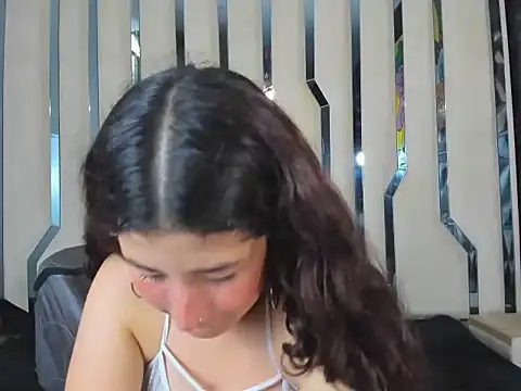 Snapshot of AuroraFishx69 chatting on 09.22.25 AuroraFishx69 online show from 09.22.25