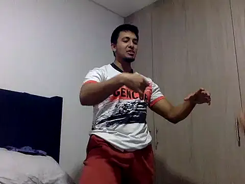 Snapshot of KianxxTeach chatting on 09.19.25 KianxxTeach online show from 09.19.25