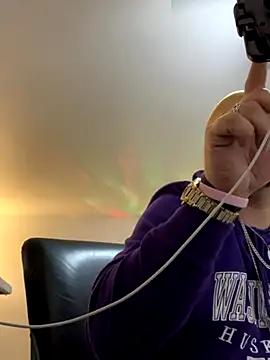 Brownroyal online show from 10.19.25