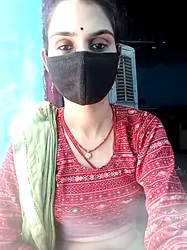 Snapshot of Nishaa_ji chatting on 09.12.25 Nishaa ji online show from 09.12.25