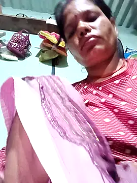 Snapshot of Sapna_ji45 chatting on 09.19.25 Sapna ji45 online show from 09.19.25