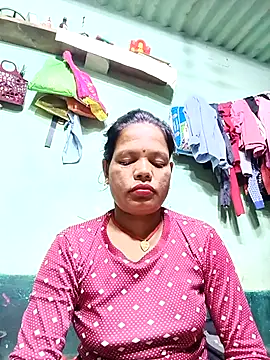 Snapshot of Sapna_ji45 chatting on 10.02.25 Sapna ji45 online show from 10.02.25