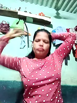 Snapshot of Sapna_ji45 chatting on 10.06.25 Sapna ji45 online show from 10.06.25
