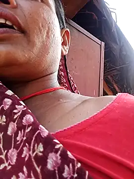 Snapshot of Sapna_ji45 chatting on 10.12.25 Sapna ji45 online show from 10.12.25