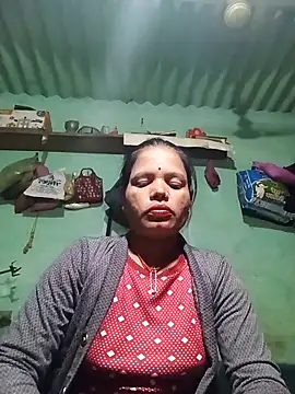 Snapshot of Sapna_ji45 chatting on 10.13.25 Sapna ji45 online show from 10.13.25