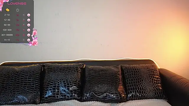 Angeel Kate online show from 09.16.25