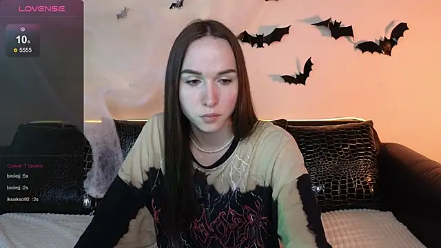 Angeel Kate online show from 10.29.25