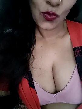 Snapshot of Deepa_Sharma143 chatting on 04.28.26 Deepa Sharma143 online show from 04.28.26