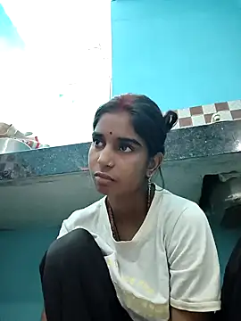 Hot-Soniya2 online show from 11.18.25