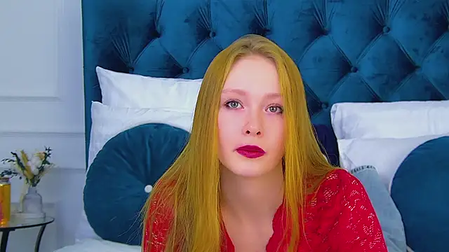 AgataFoxley online show from 10.13.25