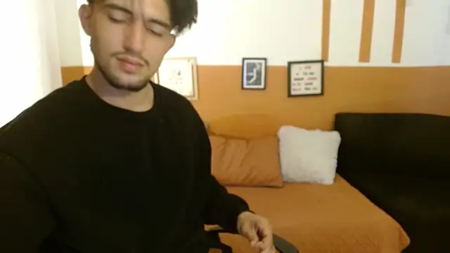 Zyon benet1 online show from 10.23.25