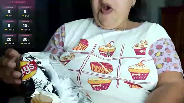 Snapshot of xlatinastar chatting on 05.31.26 xlatinastar online show from 05.31.26