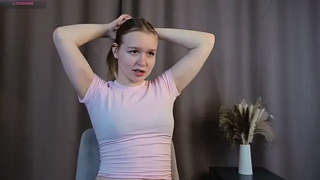 VinnieSerrano online show from 10.08.25