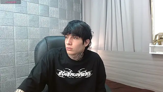 Iantwink18 online show from 02.08.26