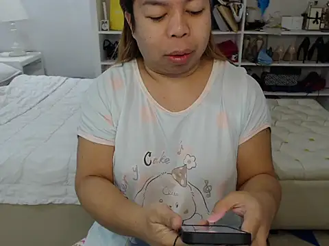 queengreatdivats01 online show from 04.16.26