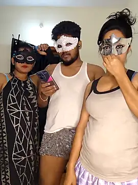 Family02 online show from 09.27.25