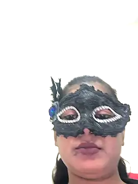 Family02 online show from 12.03.25