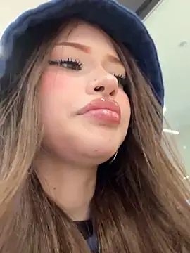 Snapshot of Bunnyylovee chatting on 03.25.26 Bunnyylovee online show from 03.25.26