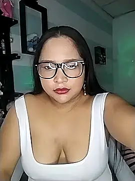 Snapshot of Angelly_ricura chatting on 10.03.25 Angelly ricura online show from 10.03.25