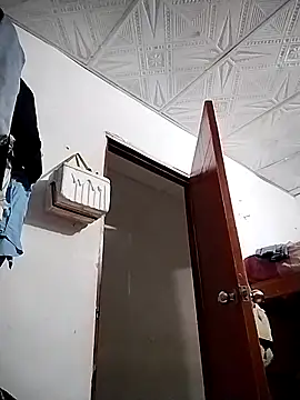 Angelly ricura online show from 12.21.25