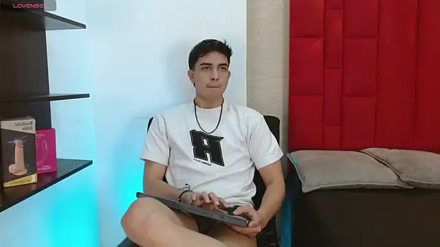 Cady Hot online show from 11.18.25