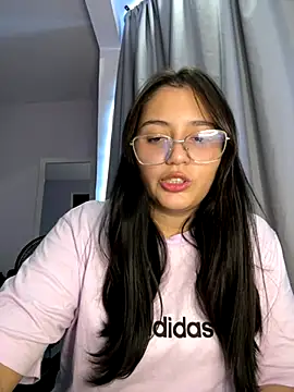 Snapshot of Angeldusttt chatting on 09.16.25 Angeldusttt online show from 09.16.25