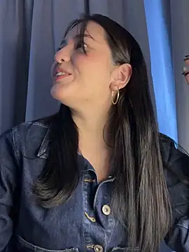 Snapshot of Angeldusttt chatting on 09.18.25 Angeldusttt online show from 09.18.25